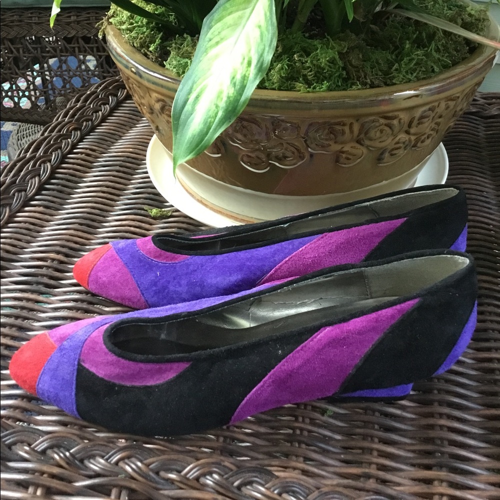 Dolcis Vintage Suede Kitten Heals 6.5
